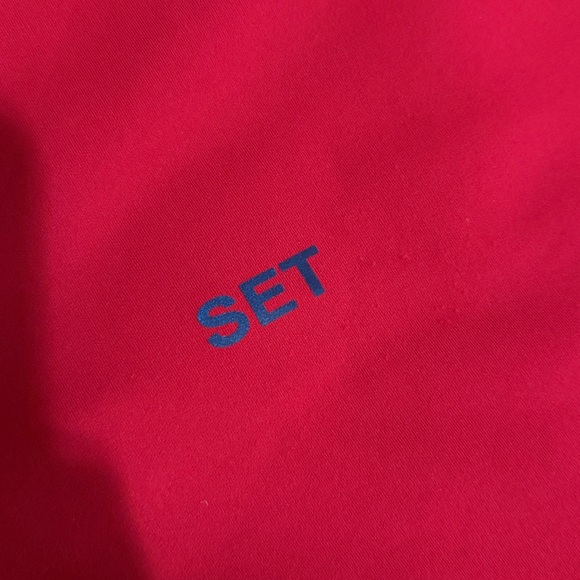 SET TOP - Picture 3 of 3